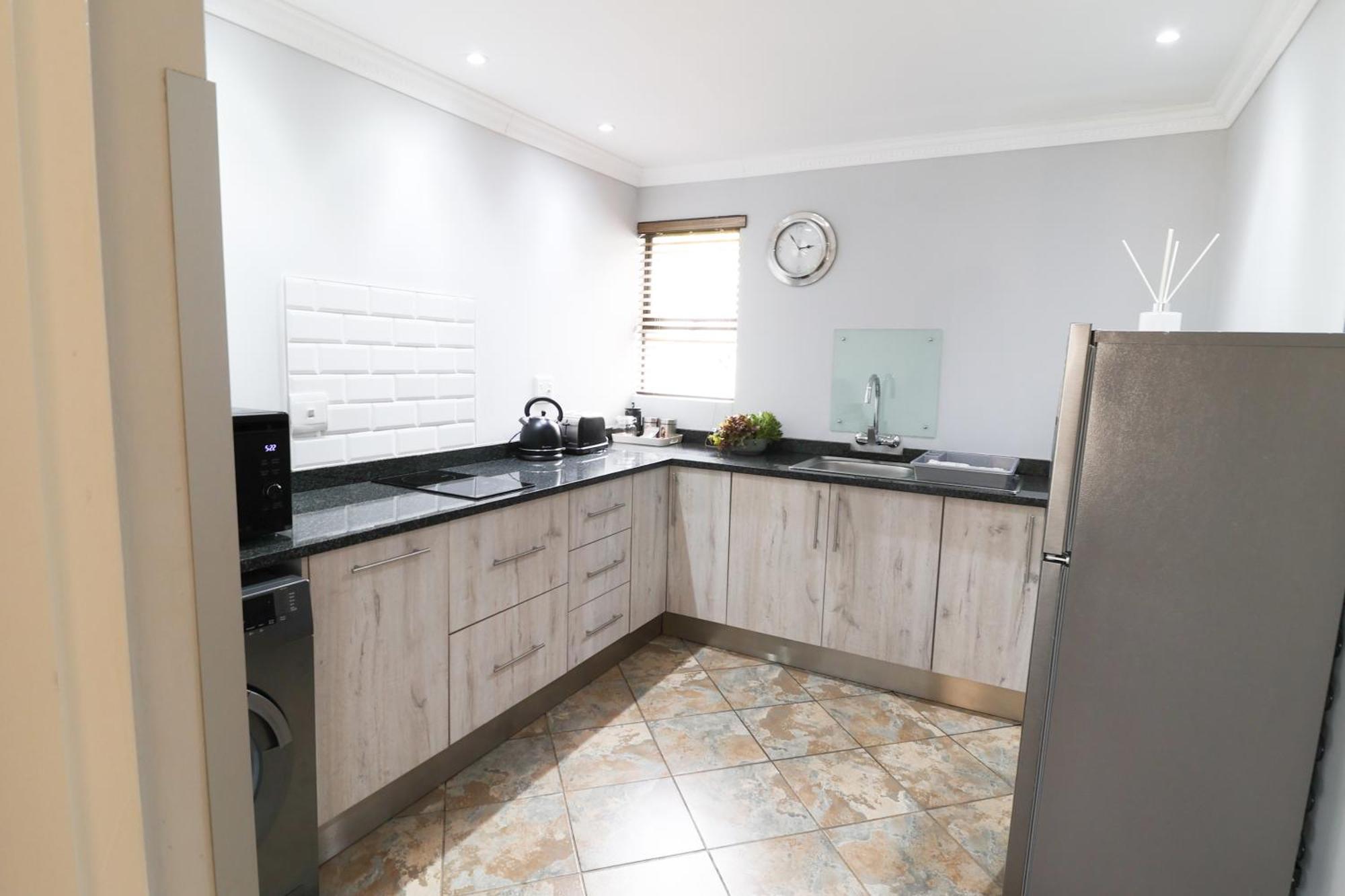 7 At Brainline Apartment Pretoria Ngoại thất bức ảnh