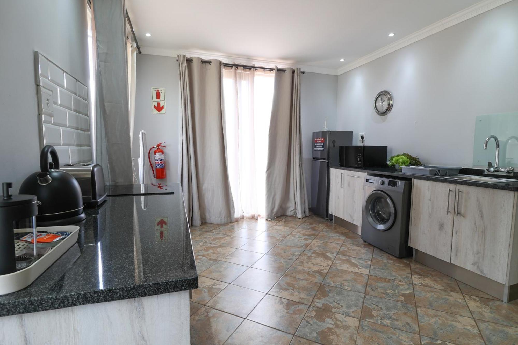 7 At Brainline Apartment Pretoria Ngoại thất bức ảnh